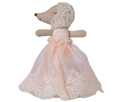 Baby mouse in gown - Powder