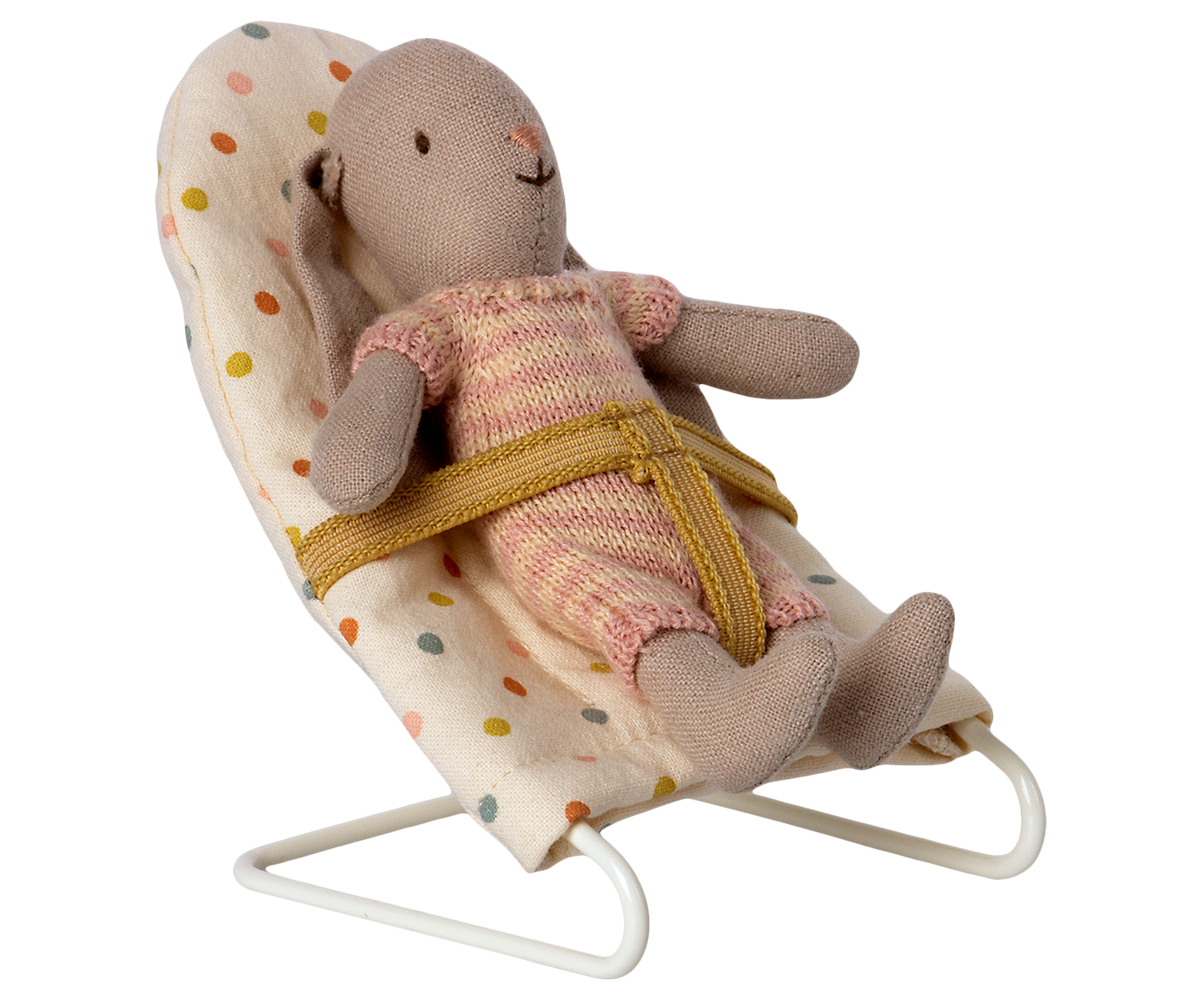 Babysitter, Micro