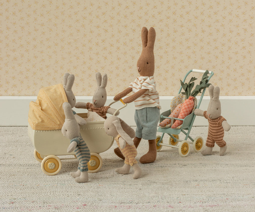 Micro Pram, Yellow