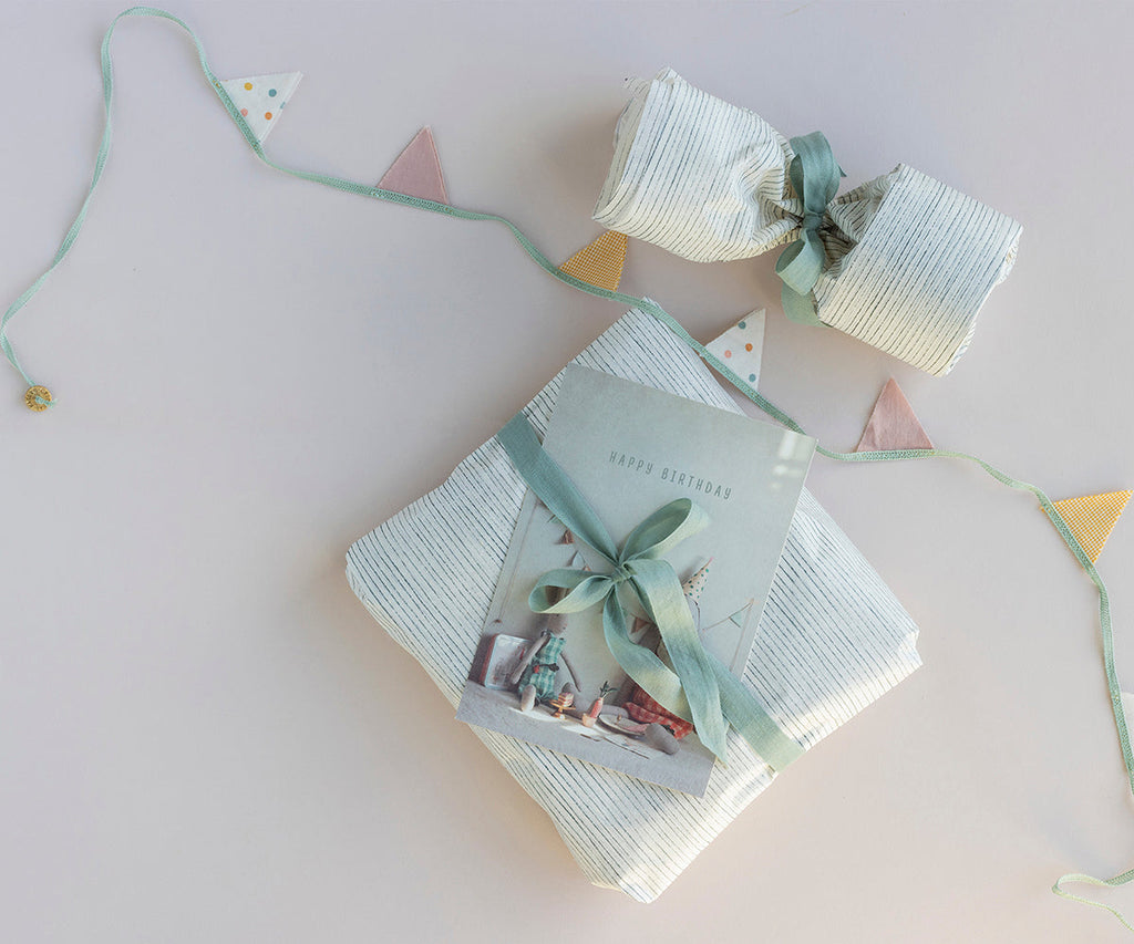 Garland, Miniature