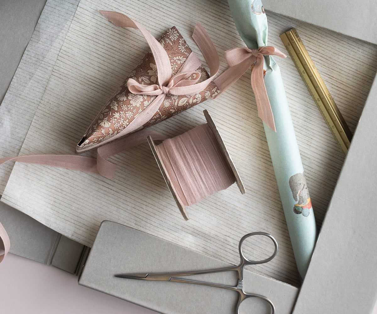 Gift Wrap, 10m - Blossom Rose