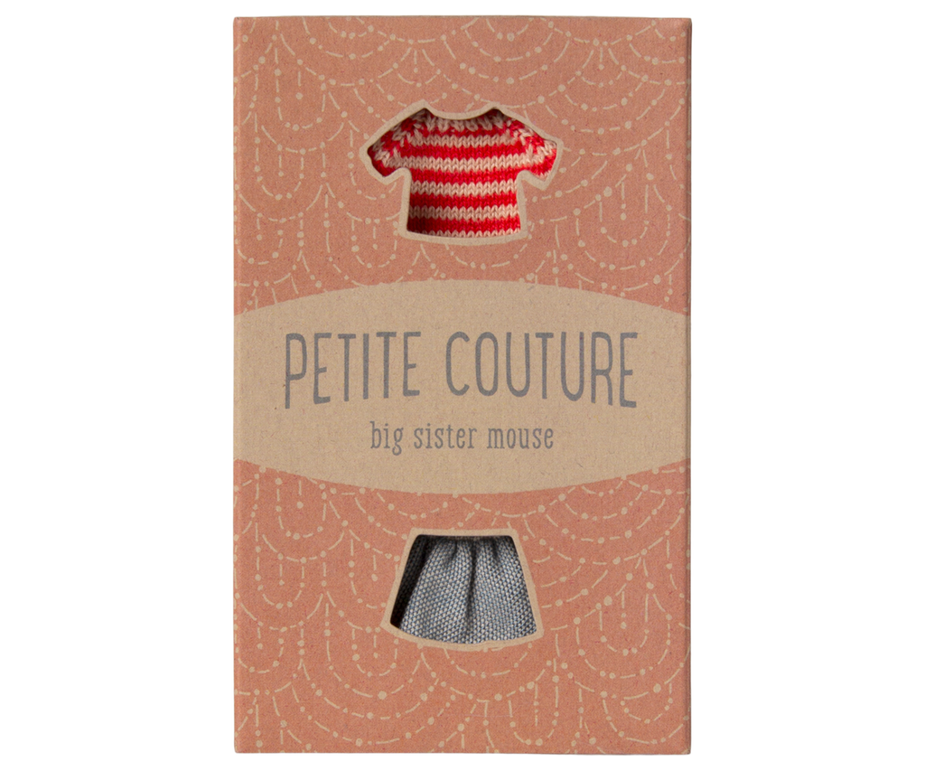 Knitted sweater and skirt, Big sister mouse