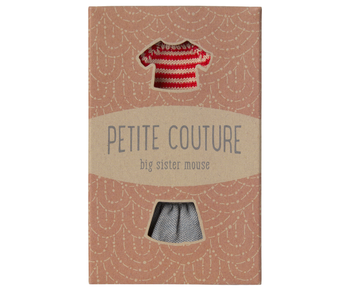 Knitted sweater and skirt, Big sister mouse