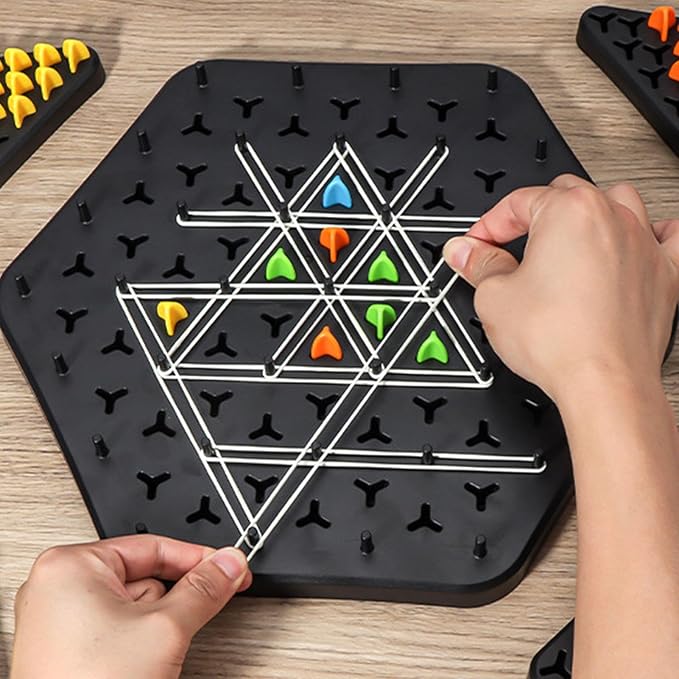 Rubber Band Puzzle Game with Colorful Shapes – view 3