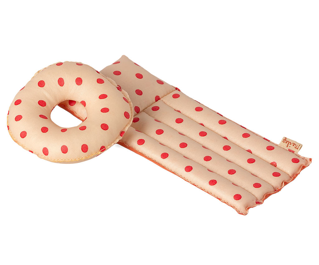 Beach Float, Red Dot