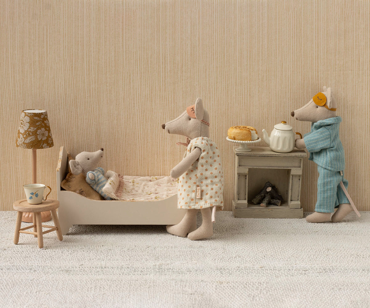 Bed, Mouse - Off white