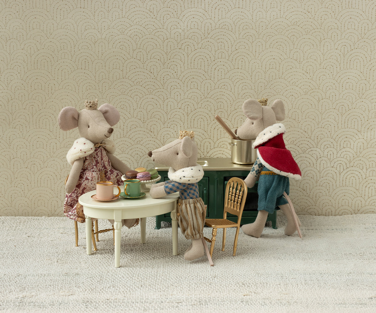 Prince mouse, Big brother
