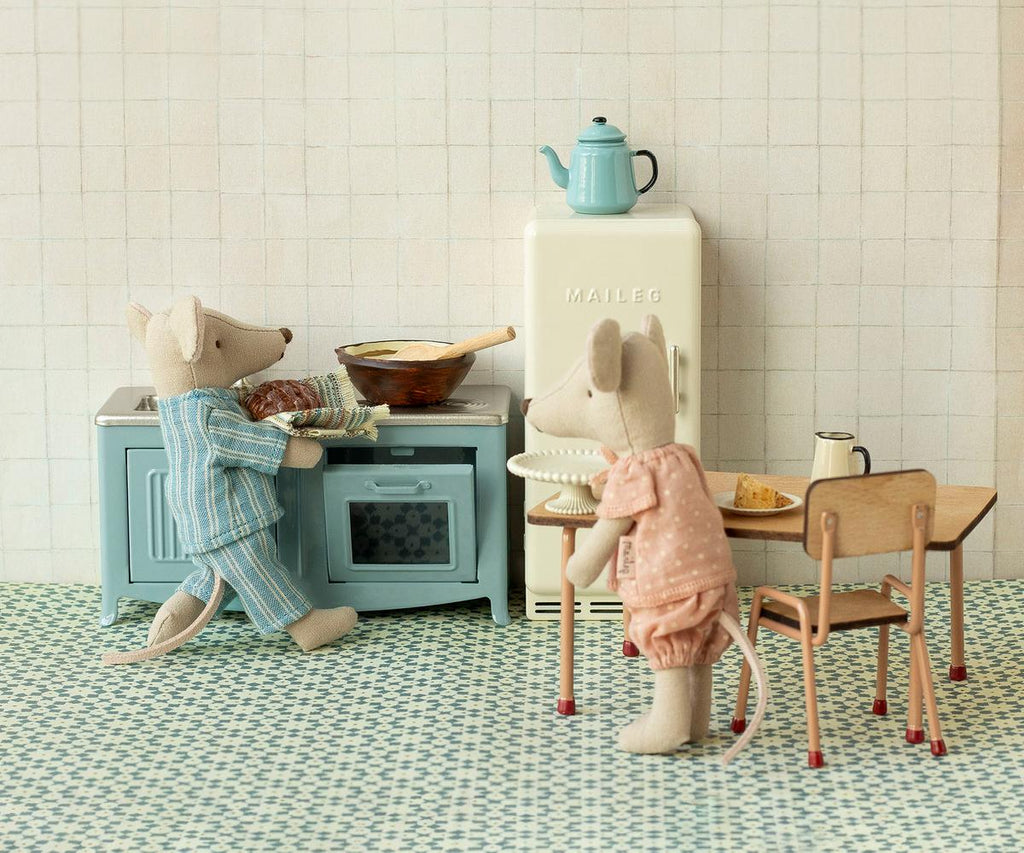 Table and chair set, Mouse - Dark powder