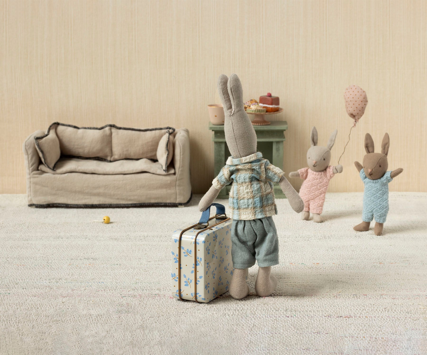 Suitcase, Small - Madelaine Blue
