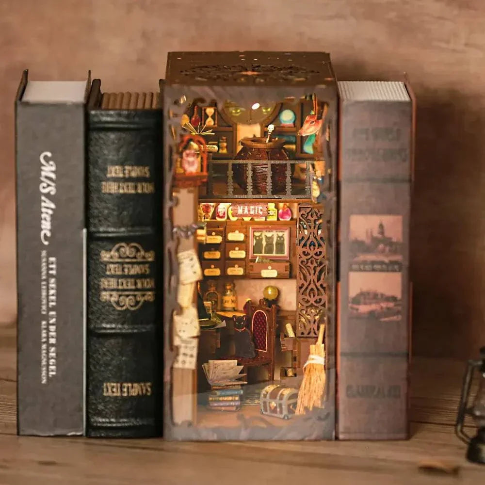 DIY Book Nook Kit, Magic Pharmacist – view 4